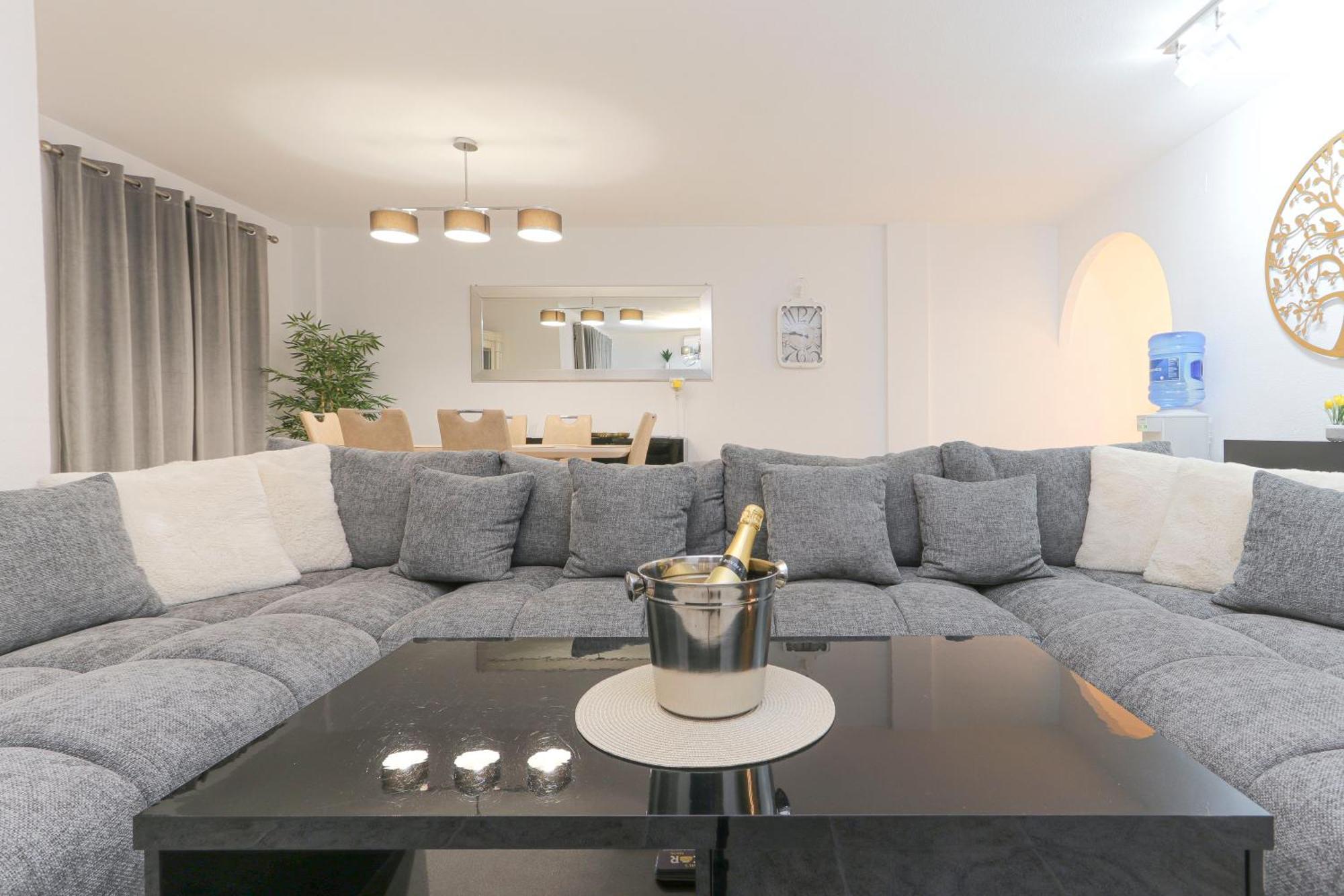 Presidential Suite Villamartin Plaza Av Brisas 67 Alicante Ngoại thất bức ảnh